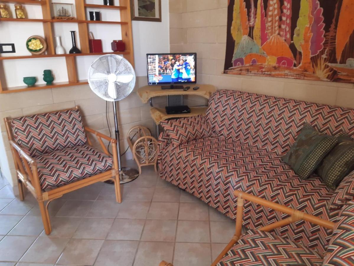 Casa Vacanza Rita Marina Di Pescoluse Bagian luar foto
