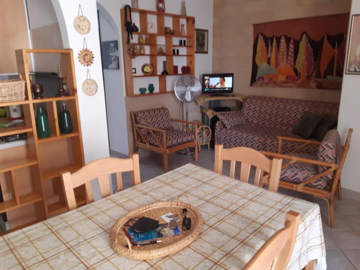 Casa Vacanza Rita Marina Di Pescoluse Bagian luar foto