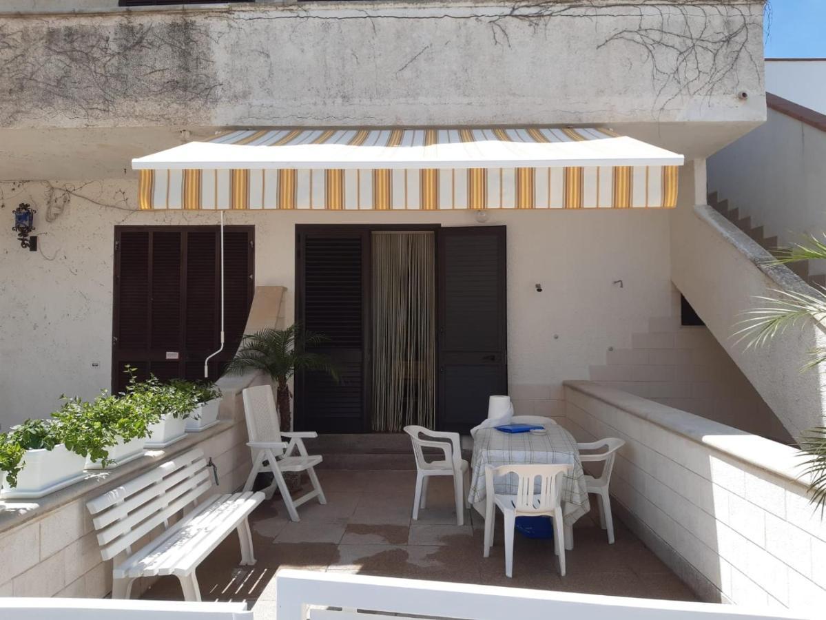 Casa Vacanza Rita Marina Di Pescoluse Bagian luar foto