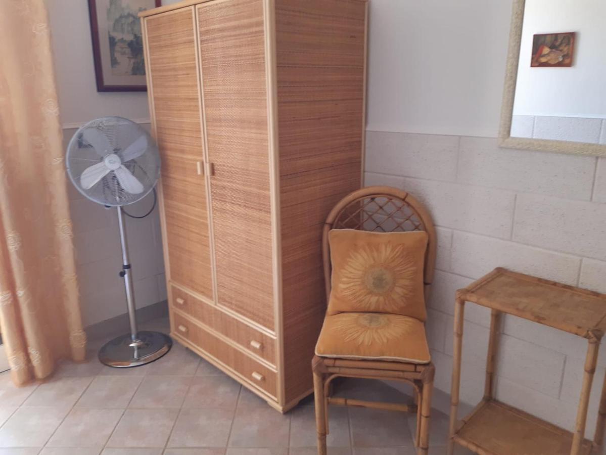 Casa Vacanza Rita Marina Di Pescoluse Bagian luar foto