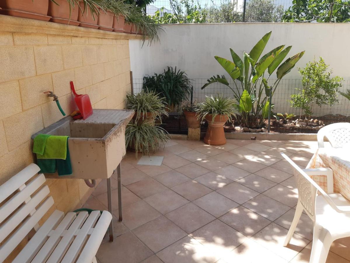 Casa Vacanza Rita Marina Di Pescoluse Bagian luar foto
