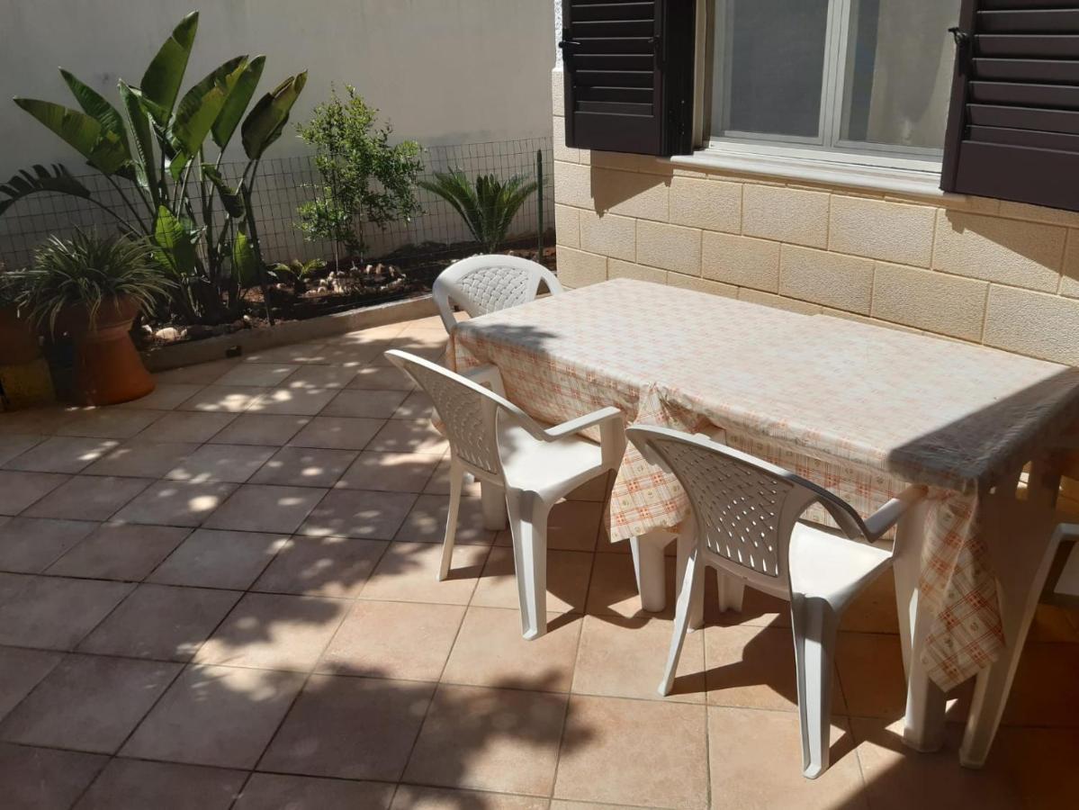 Casa Vacanza Rita Marina Di Pescoluse Bagian luar foto