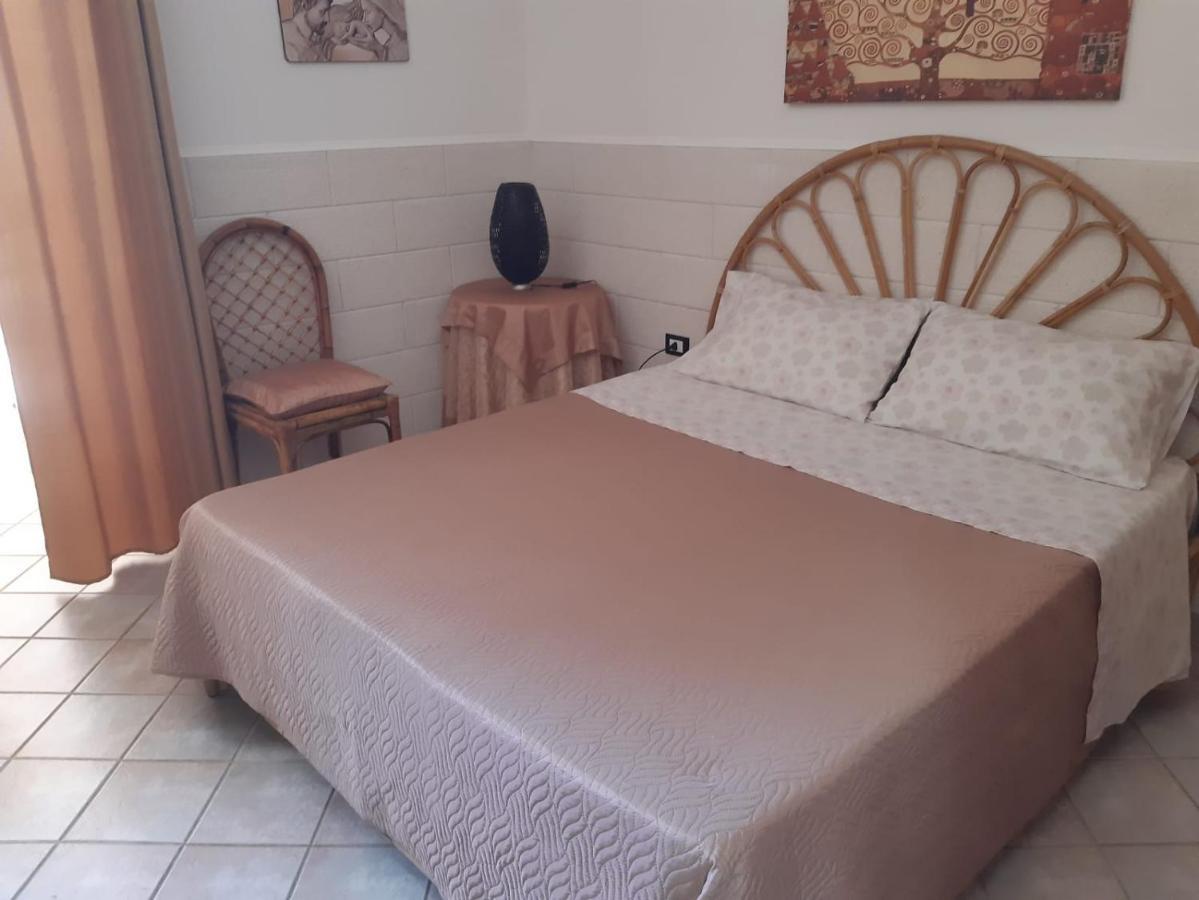 Casa Vacanza Rita Marina Di Pescoluse Bagian luar foto