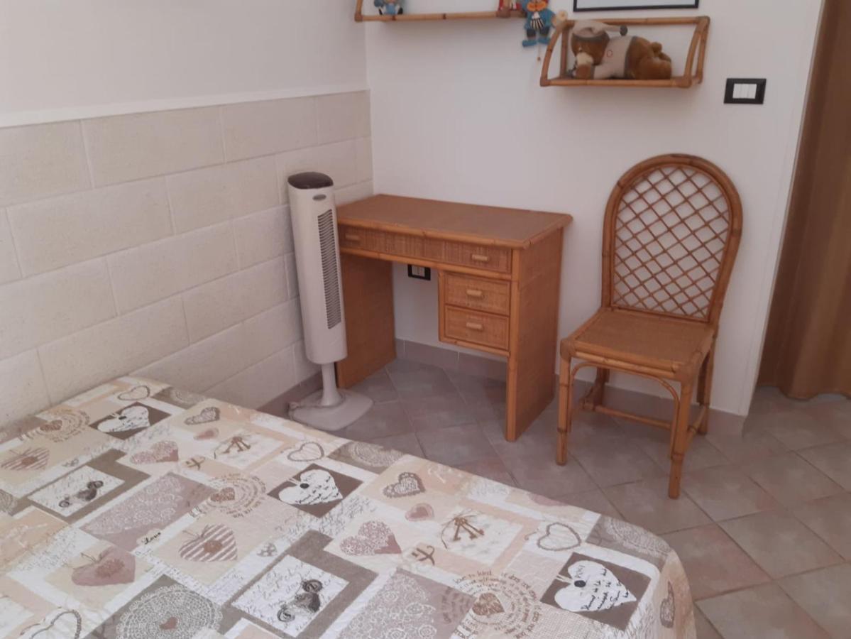 Casa Vacanza Rita Marina Di Pescoluse Bagian luar foto