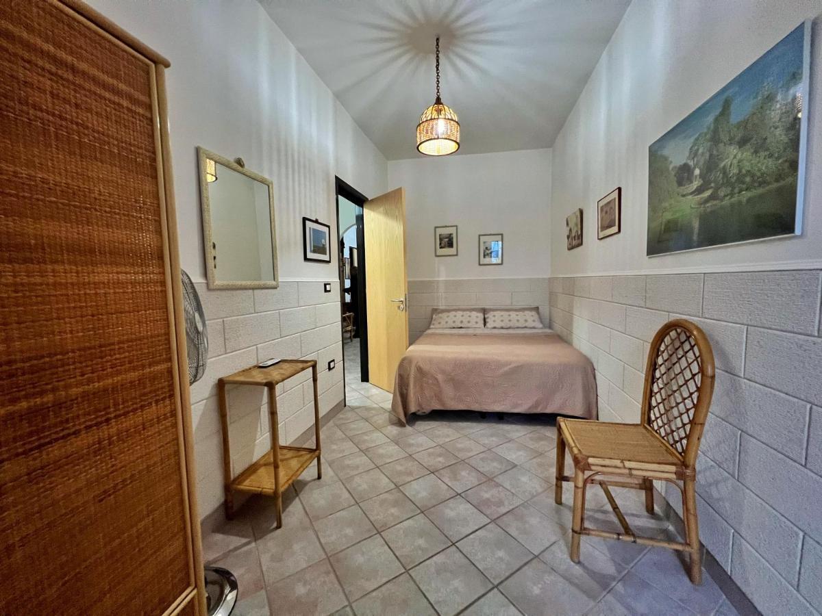 Casa Vacanza Rita Marina Di Pescoluse Bagian luar foto