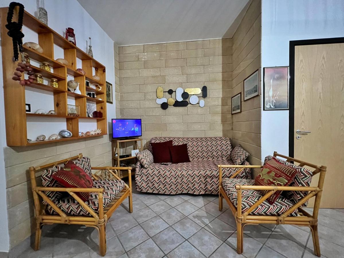 Casa Vacanza Rita Marina Di Pescoluse Bagian luar foto