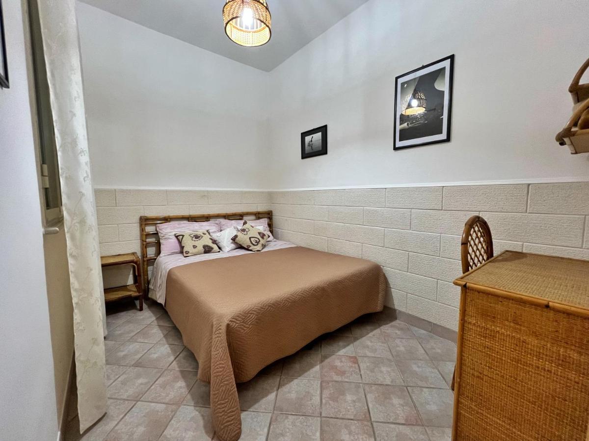 Casa Vacanza Rita Marina Di Pescoluse Bagian luar foto
